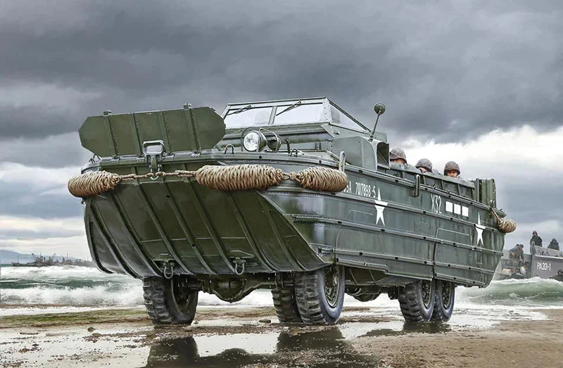 1/72 Italeri DUKW 2 ½ GMC Truck Amphibious Version 6392