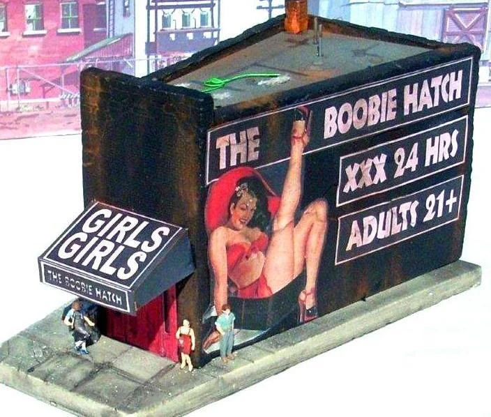 O Downtown Deco The Boobie Hatch Strip Club - DD54