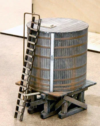 HO Banta Modelworks Hillside Water Tank 2124