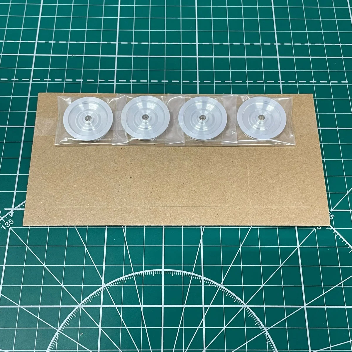 1/35 Sabre Model Railway Metal Wheels (4 PCS) 35B01-B