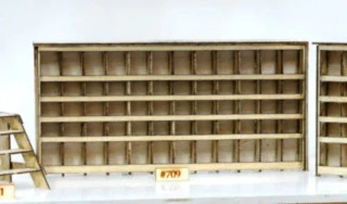 O Banta Modelworks Long Parts Bin 709