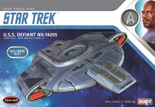 1/1000 Polar Lights Star Trek U.S.S. Defiant 952