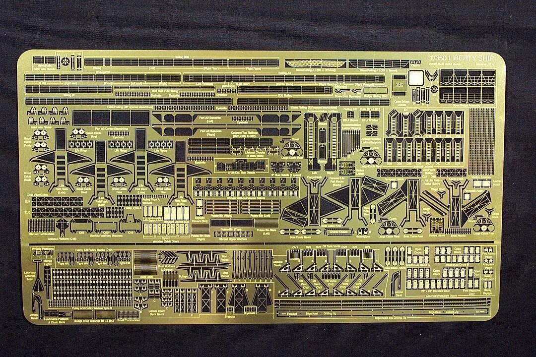 1/350 Gold Medal WWII LIBERTY SHIP 350-31