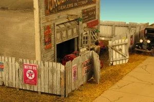 N Monroe Junk Yard Fence #9309 - Monroe Models