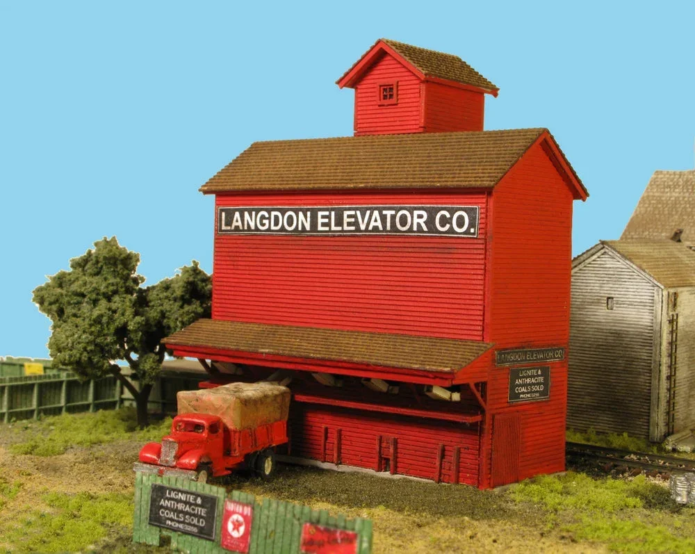 N Monroe Langdon Coal Elevator #9215 - Monroe Models