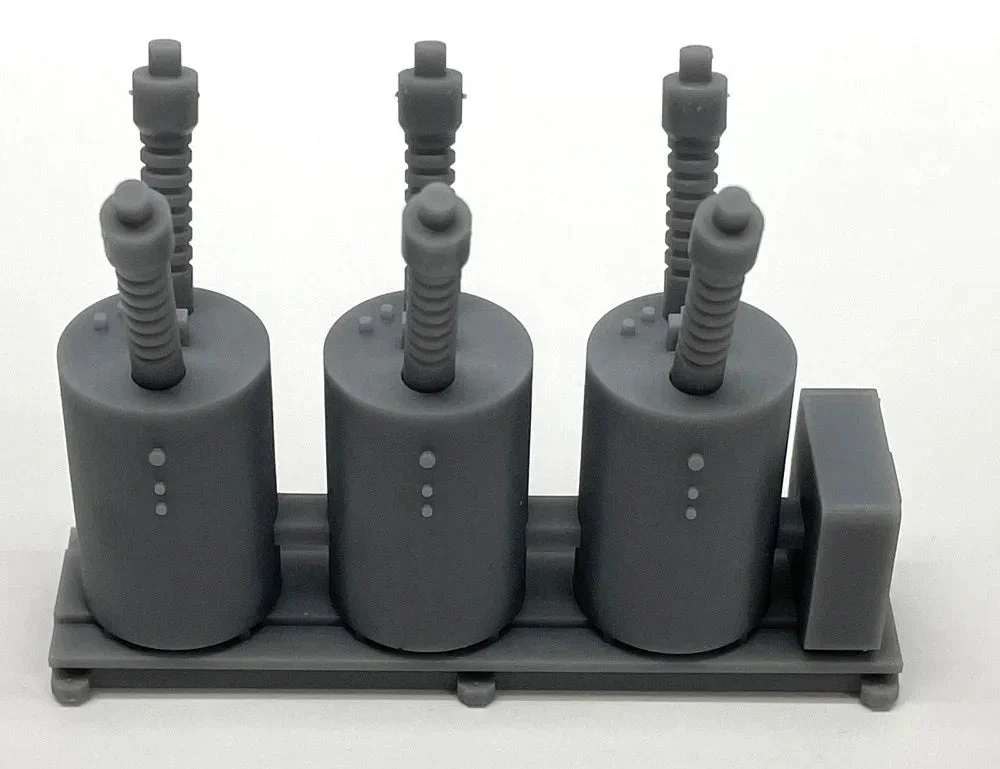 HO Phoenix Precision Transformer # 1 with Insulators 31580 - Phoenix Precision Models