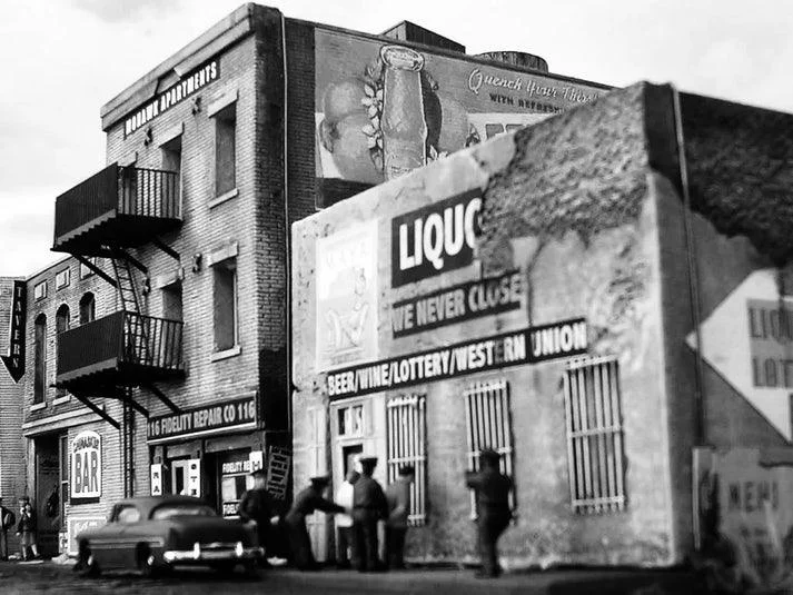 HO Downtown Deco Addams Ave. Part V - DD1027