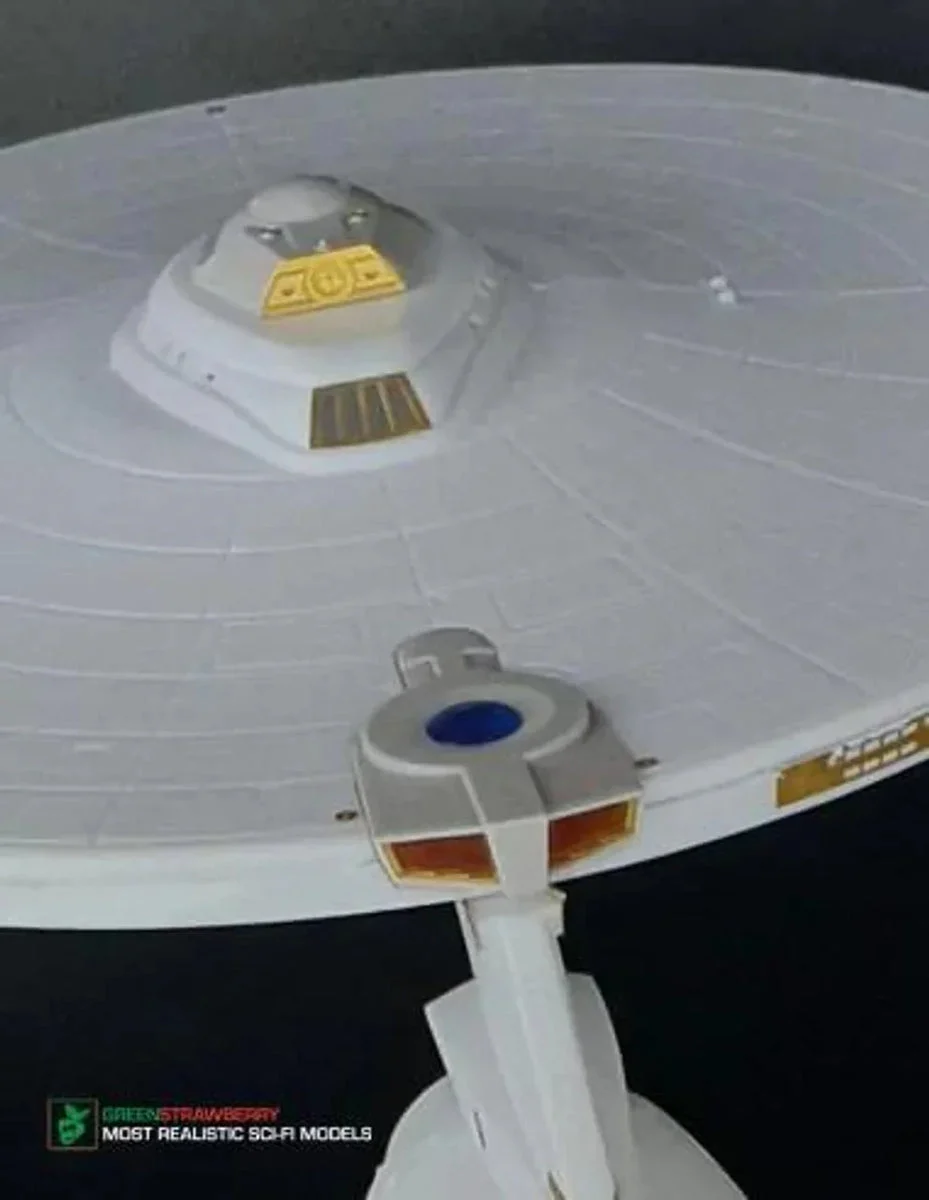 1/350 Green Strawberry USS Enterprise NCC-1701 Refit Fruit Pack BFP32