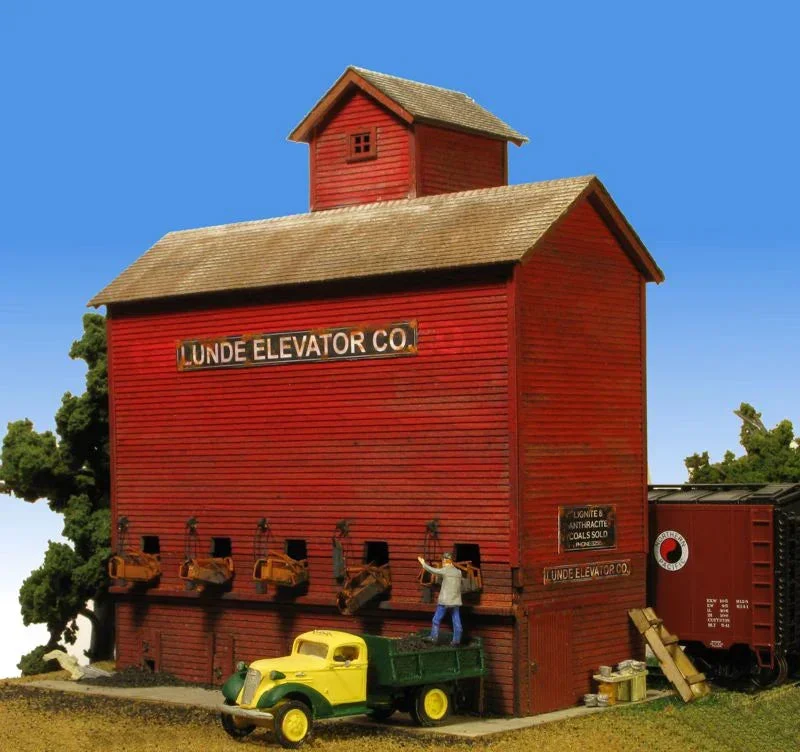HO Monroe Lunde Coal Elevator #2215 - Monroe Models