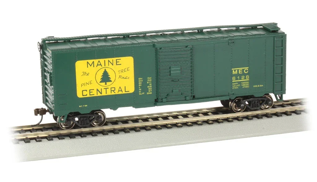 HO Bachmann 40' Box Car - Maine Central #6128 - 17011