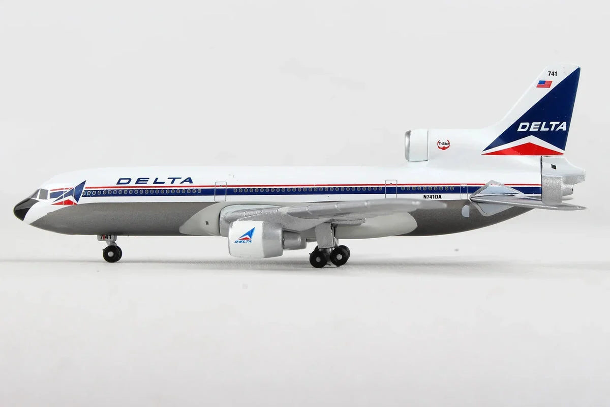 1/500 Daron Delta L-1011-250 5813-2