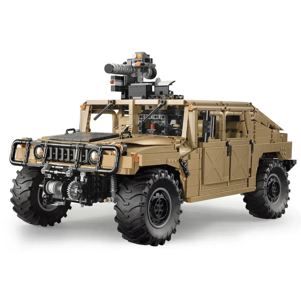 1/8 CaDFI Humvee Off Road Vehicle 3935pcs C61036 - Cadfi Master Models