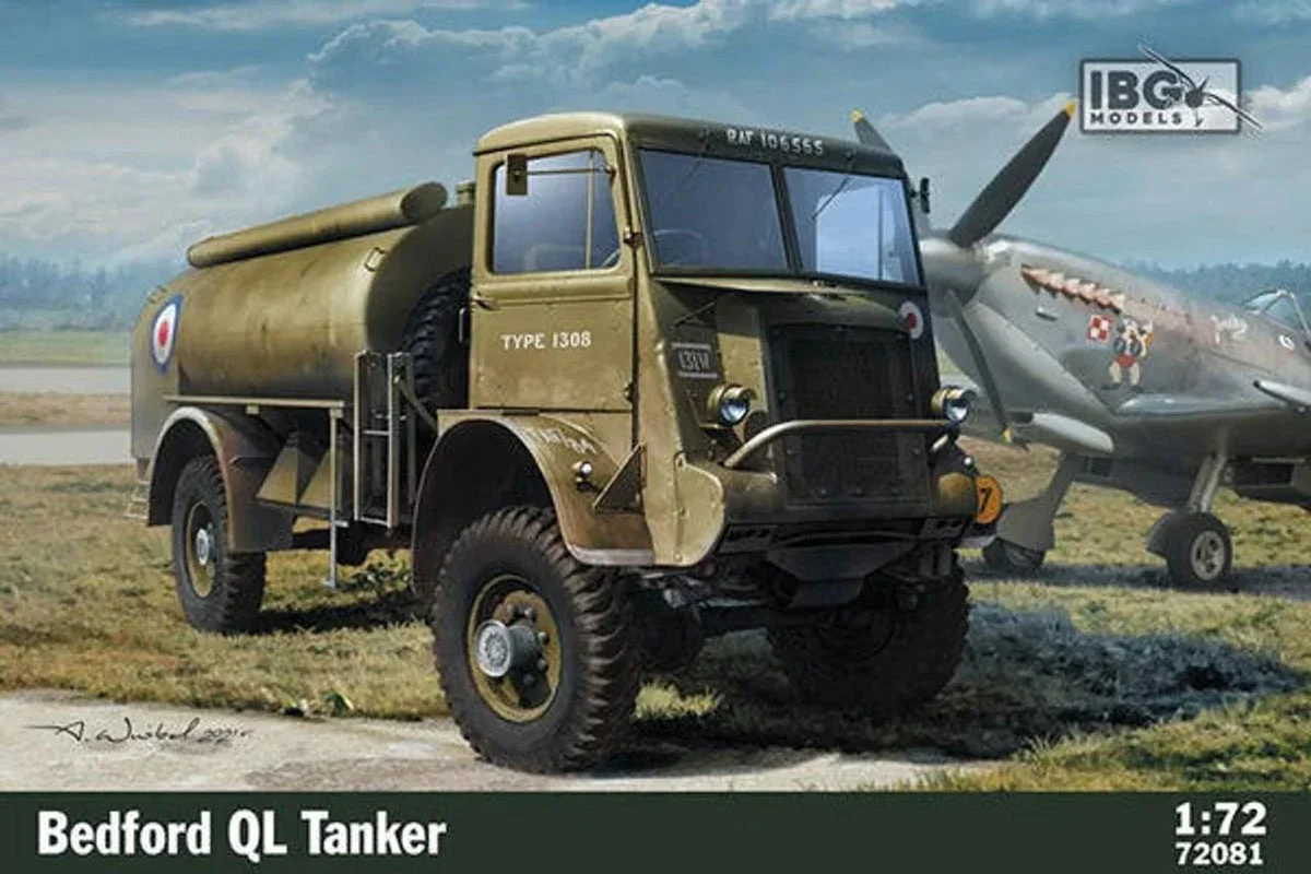 1/72 IBG Model Bedford QL Tanker Plastic Model Kit 72081 - IBG Models