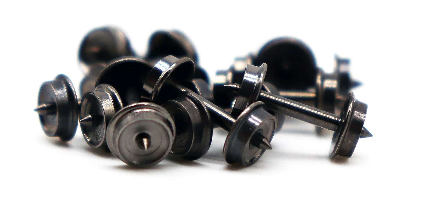 Intermountain N Scale 33" Metal Wheelsets - 0.537" Axle, Bulk Pack, 100 Axles - 60057