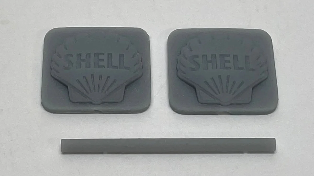 N Phoenix Precision Shell Gas Sign with Pole 30647 - Phoenix Precision Models