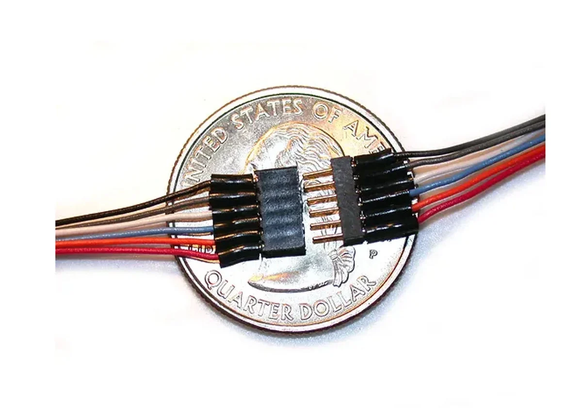 Train Control Systems 6-pin Mini Connector (Multi-Color) 1336