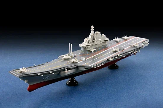 1/1000 Trumpeter PLA Navy Aircraft Carrier LiaoNing CV-16 7313