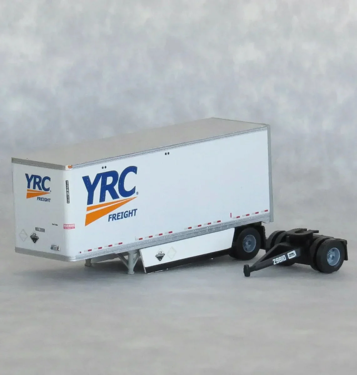 N Scale Trainworx YRC 28′ Trailer Road #134912 - 42890-04