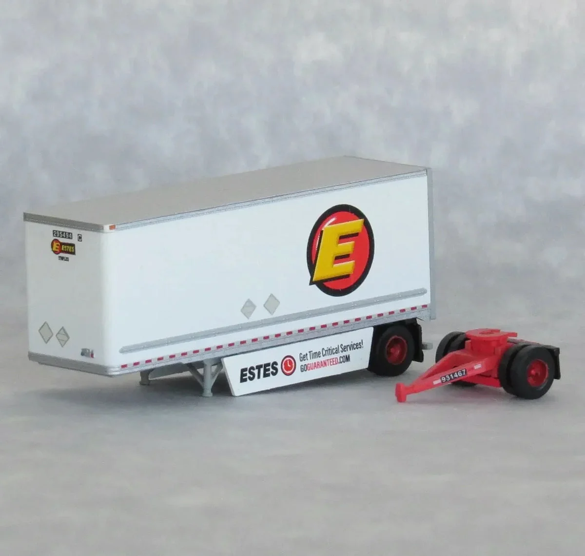 N Scale Trainworx Estes 28′ Trailer Road #295494 - 42894-02