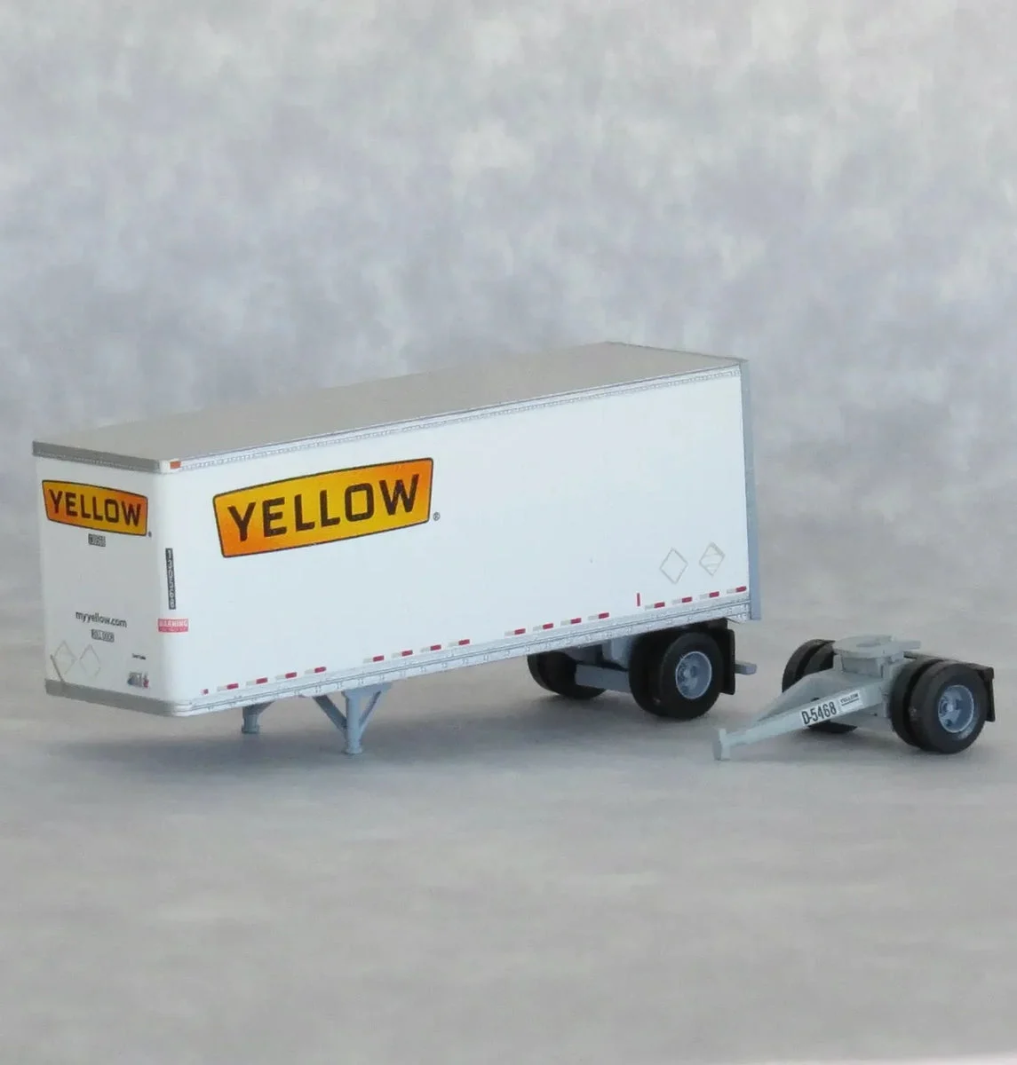 N Scale Trainworx Yellow 28′ Trailer Road #130568 - 42885-07