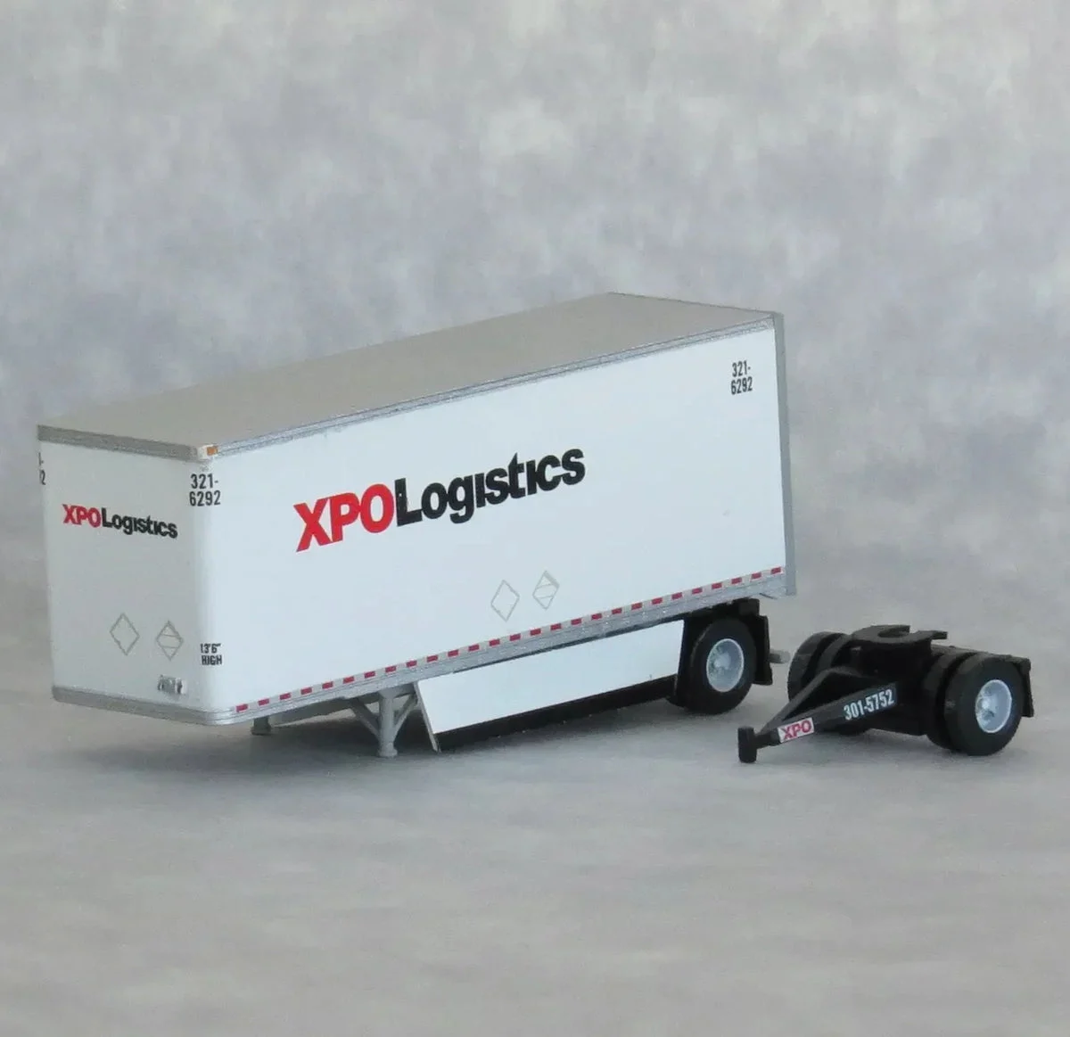 N Scale Trainworx XPO 28′ Trailer Road #3216292 - 42891-01