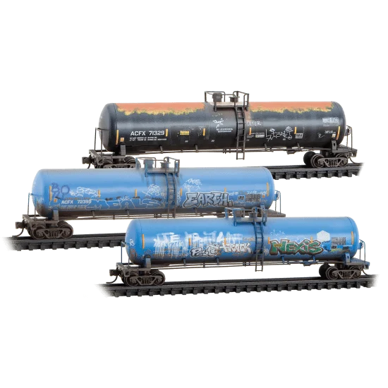 Micro Trains Line N Scale First Union Rail/ GE Rail Services Tank Car 3 Pack - Weathered