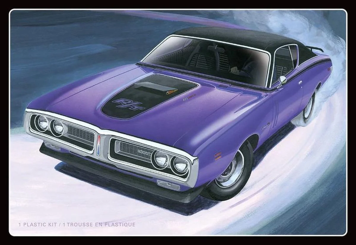 AMT 1/25 Dodge Hemi Charger R/T Plastic Model Kit