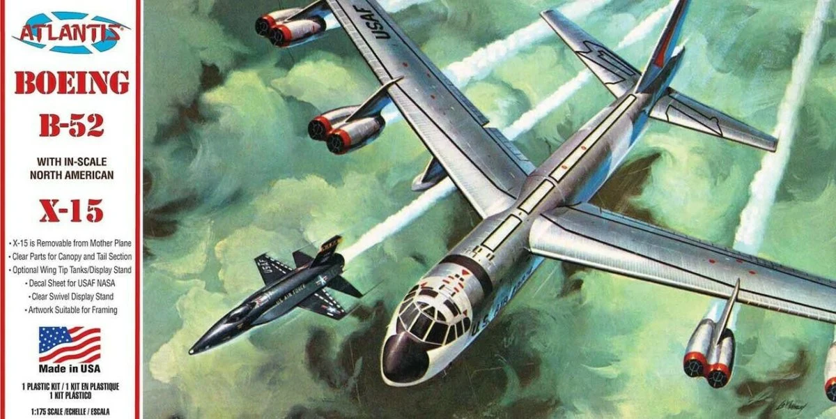 Atlantis Models 1/490 Atlantis Models Boeing B-52 with X-15 Plastic Model Kit