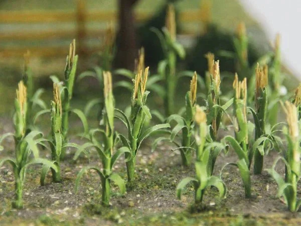 Bachmann Corn Stalks - 1" Tall (30 per pack)