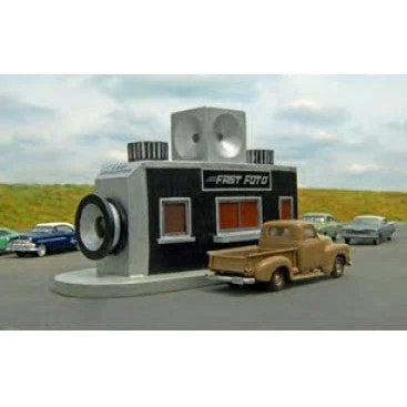 Bachmann HO Scale Fast Foto Drive Through (Built-Up Resin) (D) - BAC35207