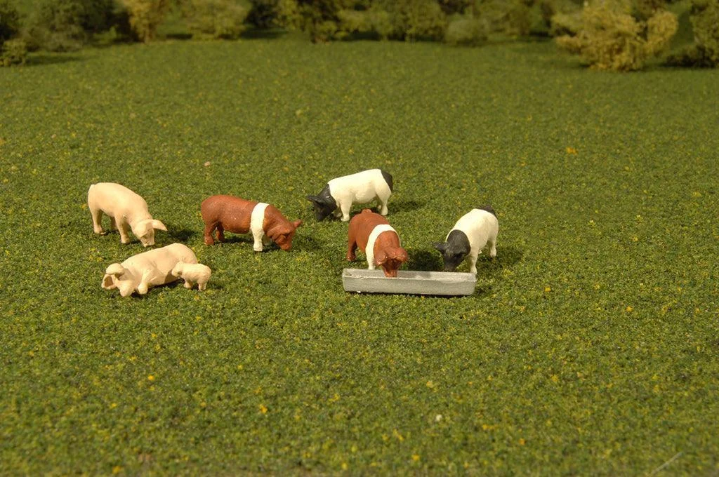 O Scale Bachmann Pigs 33168 - Bachmann Trains