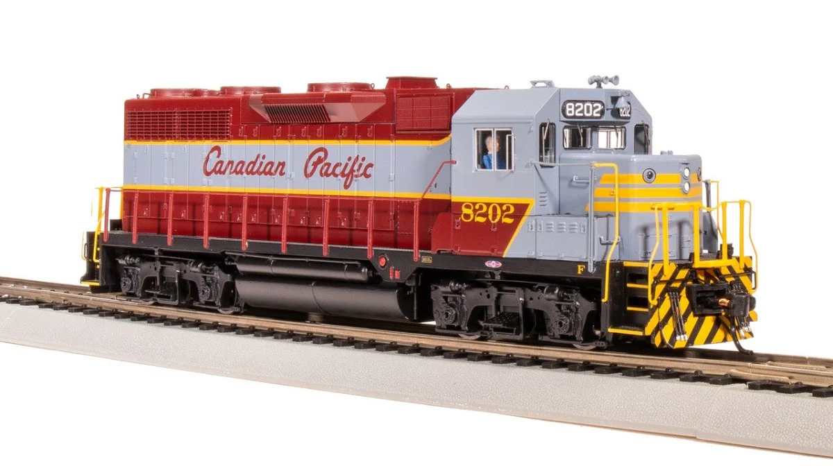 Broadway 8905 Canadian Pacific w/ Early Roadnumber EMD GP35 Diesel 8202 - HO