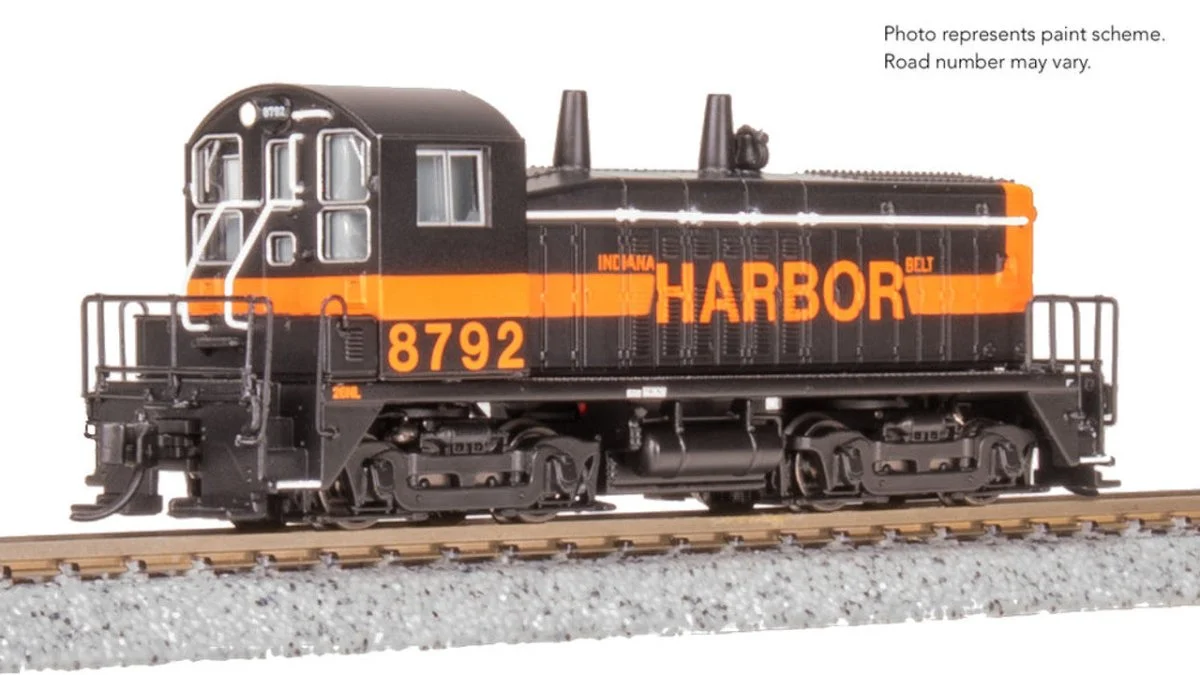 Broadway Limited 9305 N Indiana Harbor Belt EMD NW2 Switcher 8824 (DCC/Sound) -
