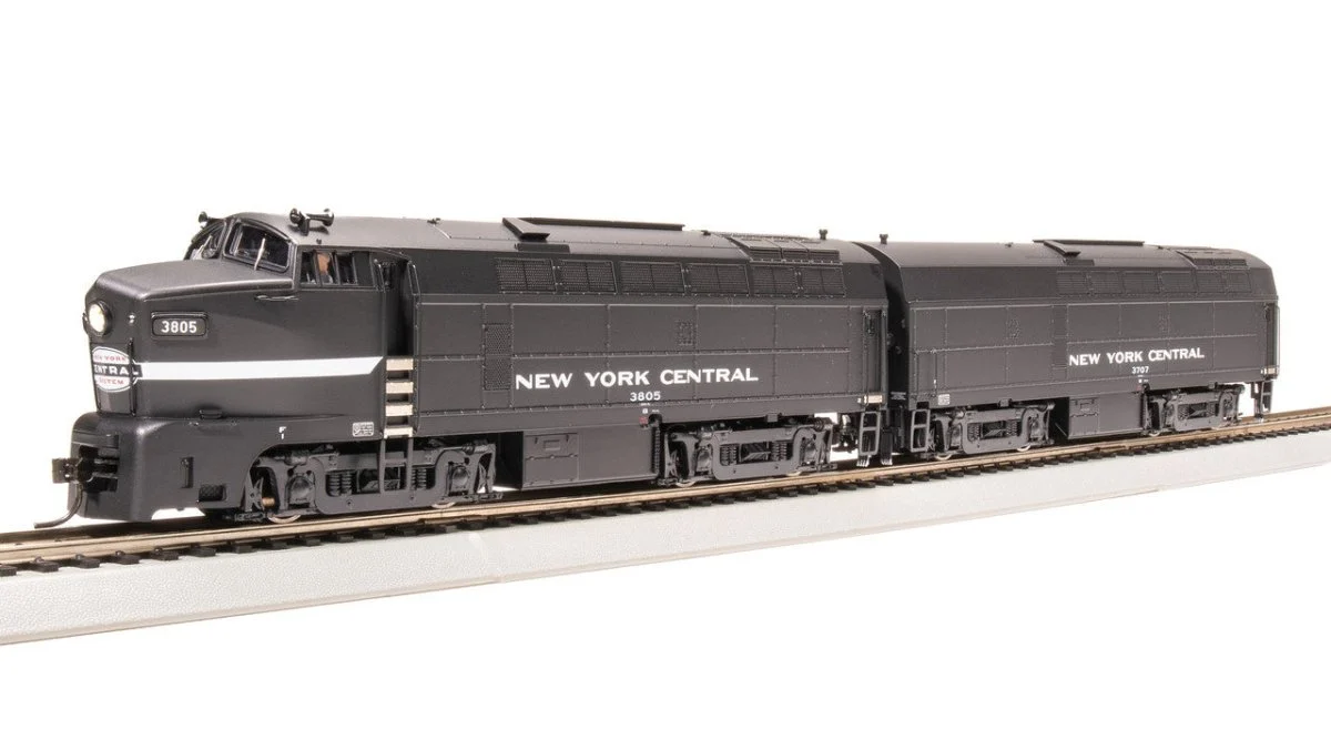 Broadway Limited HO New York Central RF-16 Sharknose A/B 3805/370 DCC/Sound - 7696