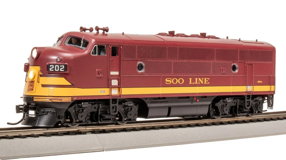 Broadway Limited HO Scale Soo Line EMD F3A Maroon & Imitation Gold #202B - 8176
