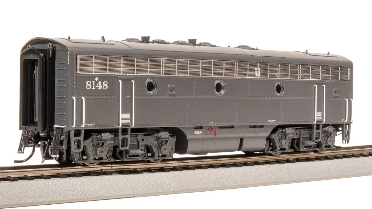 Broadway Limited HO Scale Southern Pacific EMD F7B Bloody Nose Diesel #8192 - 8315