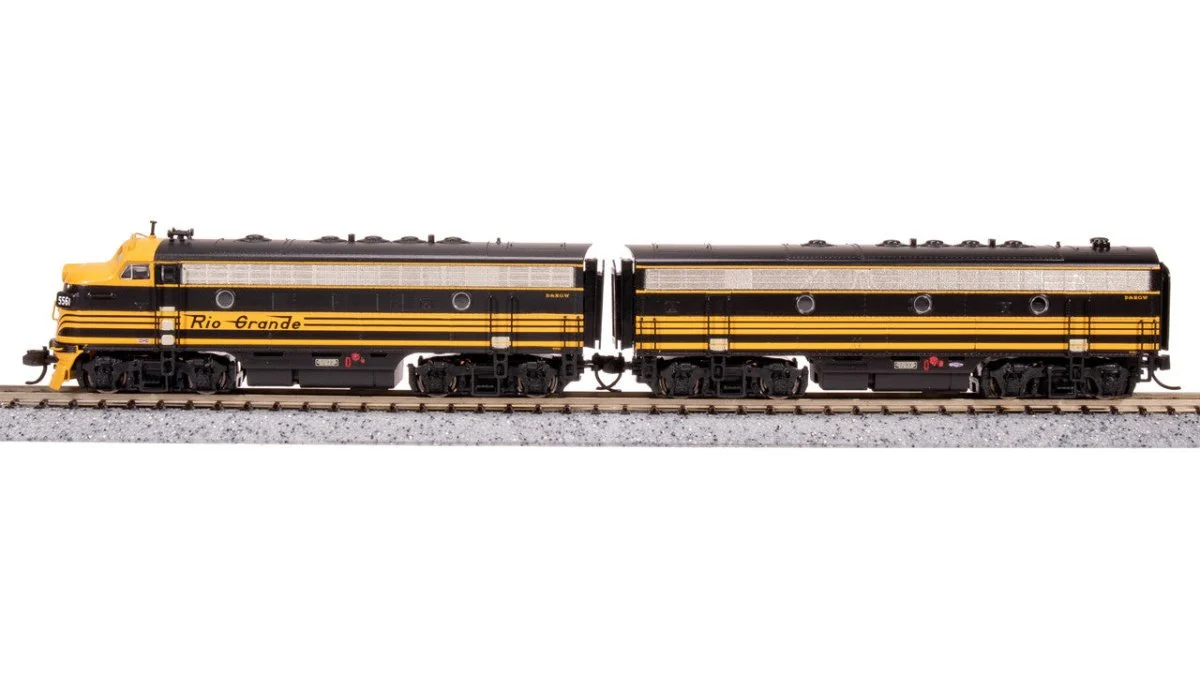 Broadway Limited N Scale DRGW EMD F7 AB Black Diesel Locomotive #5561/5562 - 7754