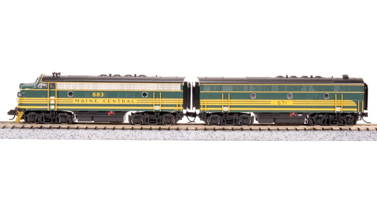Broadway Limited N Scale MEC EMD F3 AB Unit-A Green & Gold Diesel #683/671B - 7723