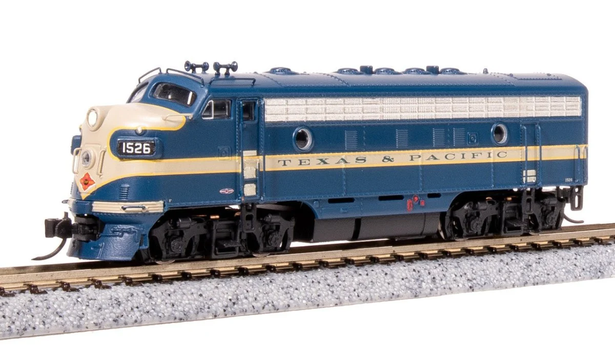 Broadway Limited N Scale T&P EMD F7A Eagle Scheme Diesel Locomotive #1535 - 7782