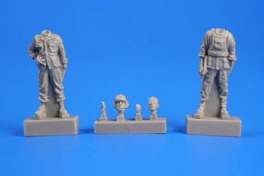 1/48 CMK US Army AH-1 Pilot and Gunner (Vietnam War) Resin Figure Model Kit