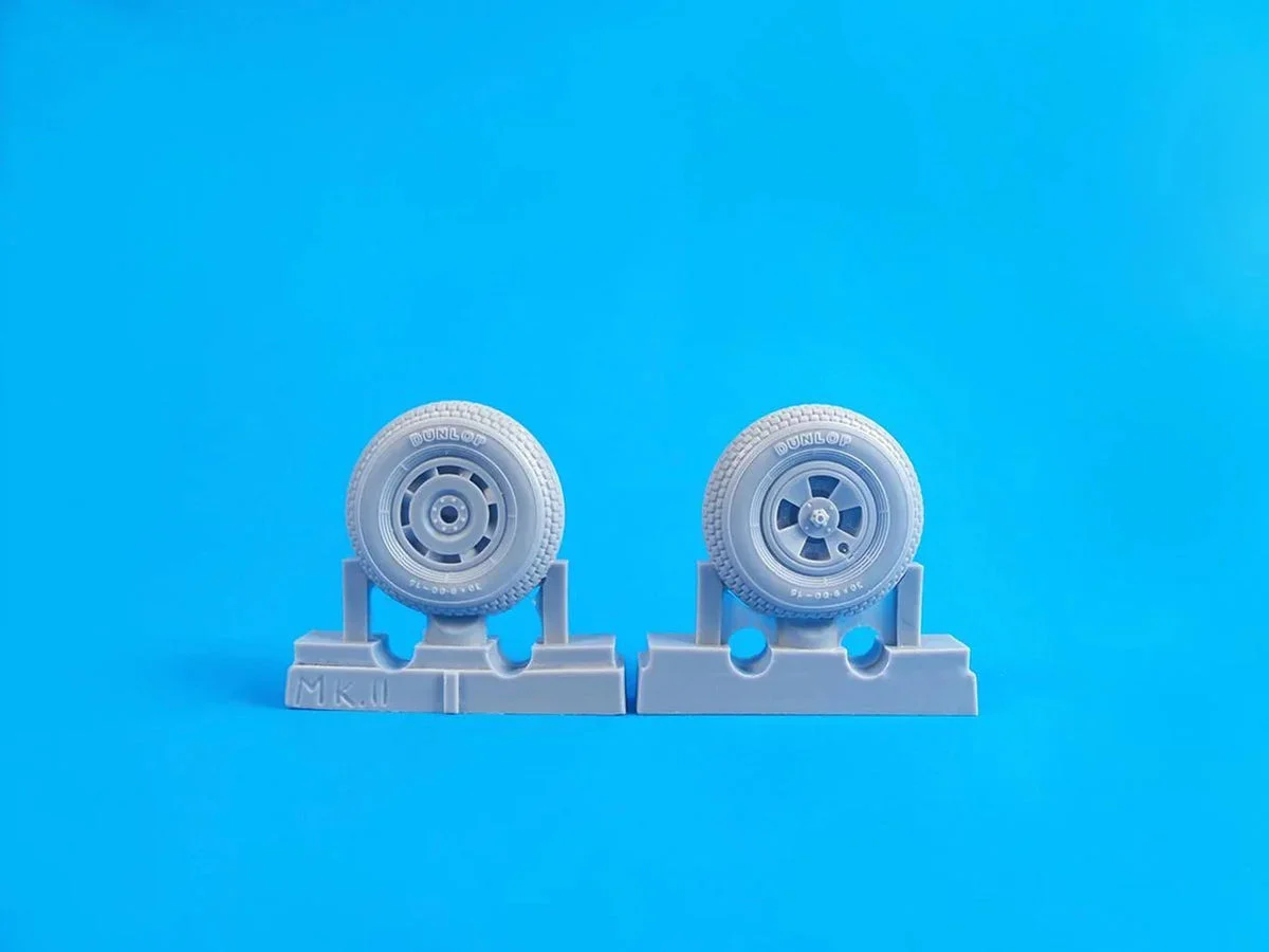 1/32 CMK Tempest Mk. II/V/VI- Square Tread Pattern Mainwheels for Special hobby kit Resin