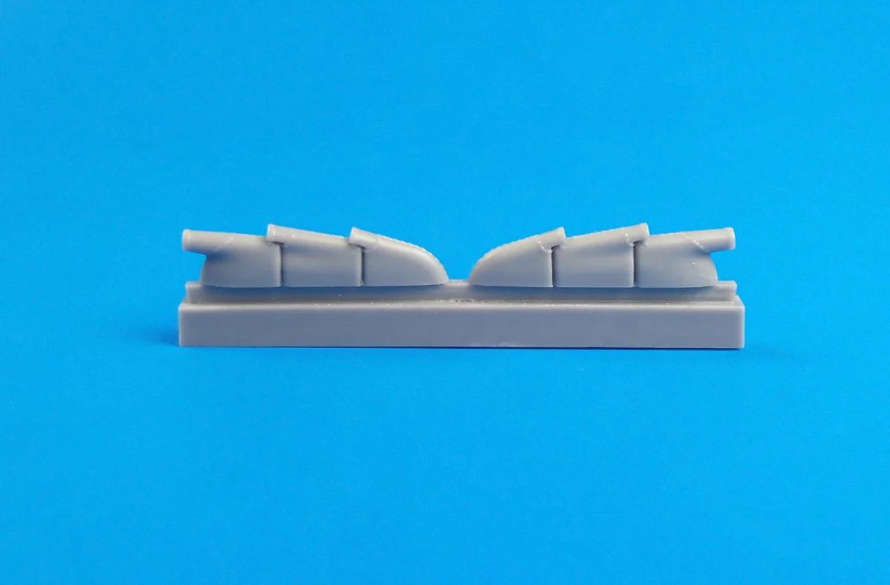 CMK 1/48 CMK Hurricane Mk.I - Exhausts (triple ejector type) for Airfix kit Resin