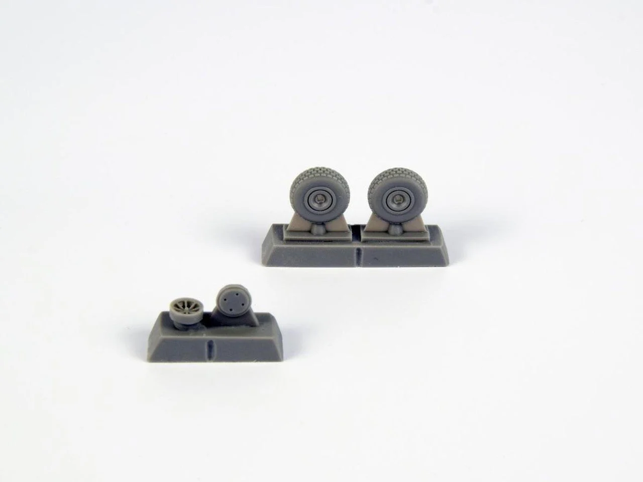 CMK 1/72 CMK P-40 Wheels Block Tread for Special Hobby kit Resin