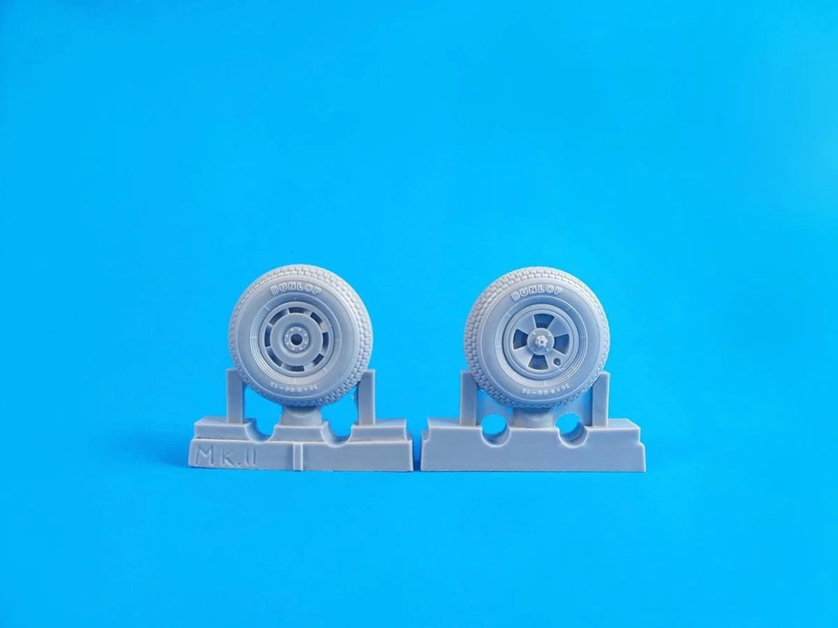CMK 1/32 CMK Tempest Mk. II/V/VI- Square Tread Pattern Mainwheels for Special hobby kit Resin