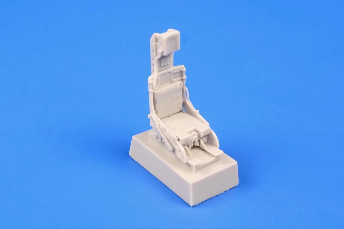 CMK 1/48 CMK F-104G/J Seat (C-2) Resin