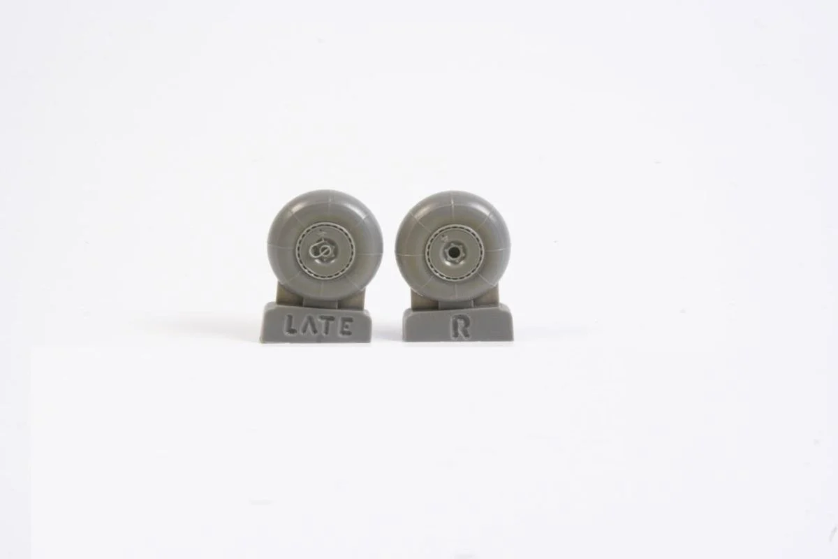 CMK 1/48 CMK Junkers Ju-88A-4 and Later/C-6/G Late Main and Tail Wheels for Revell kits Resin
