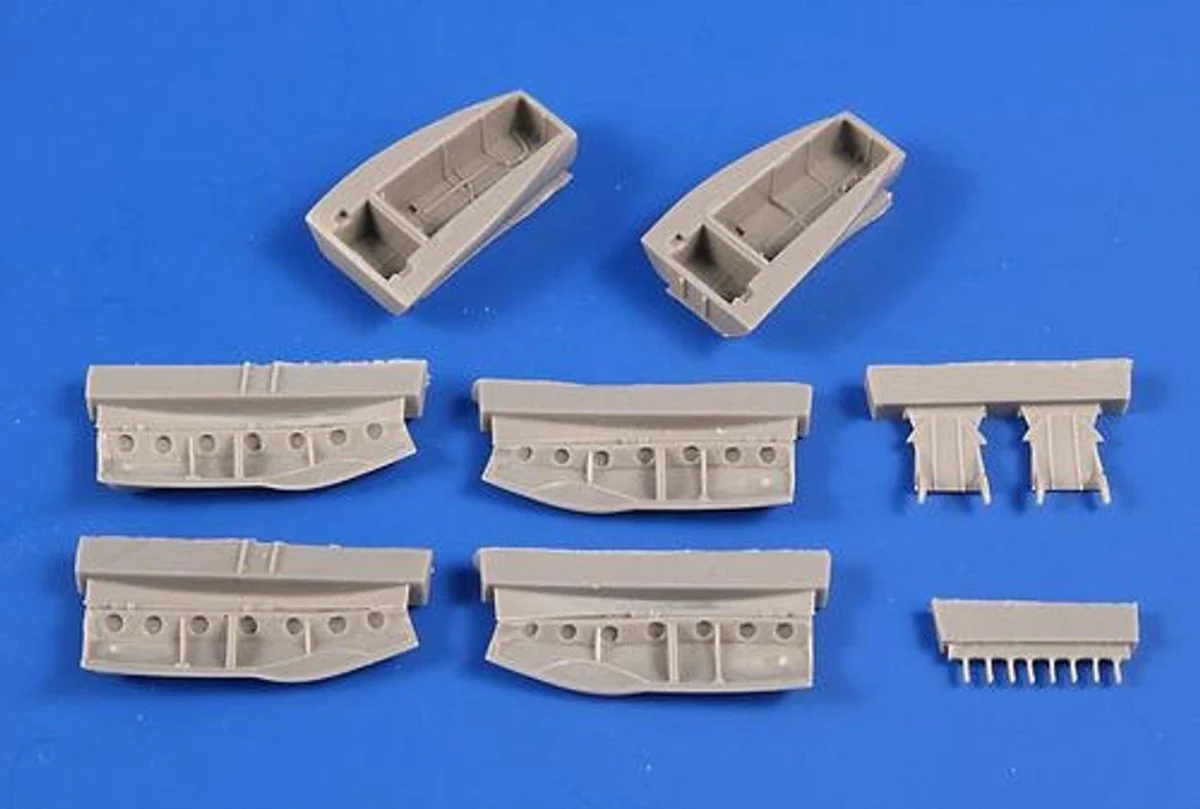 CMK 1/72 CMK Beaufighter TF Mk.X Main Undercarriage Bays Correction