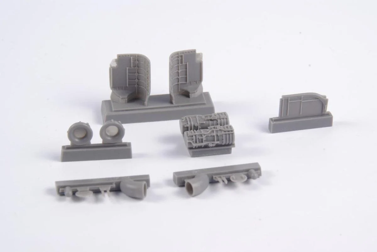 CMK 1/72 CMK Westland Sea King Engine Set for Airfix Resin