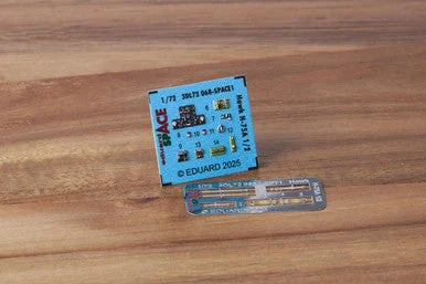 1/72 Eduard Hawk H-75A 1/2 SPACE