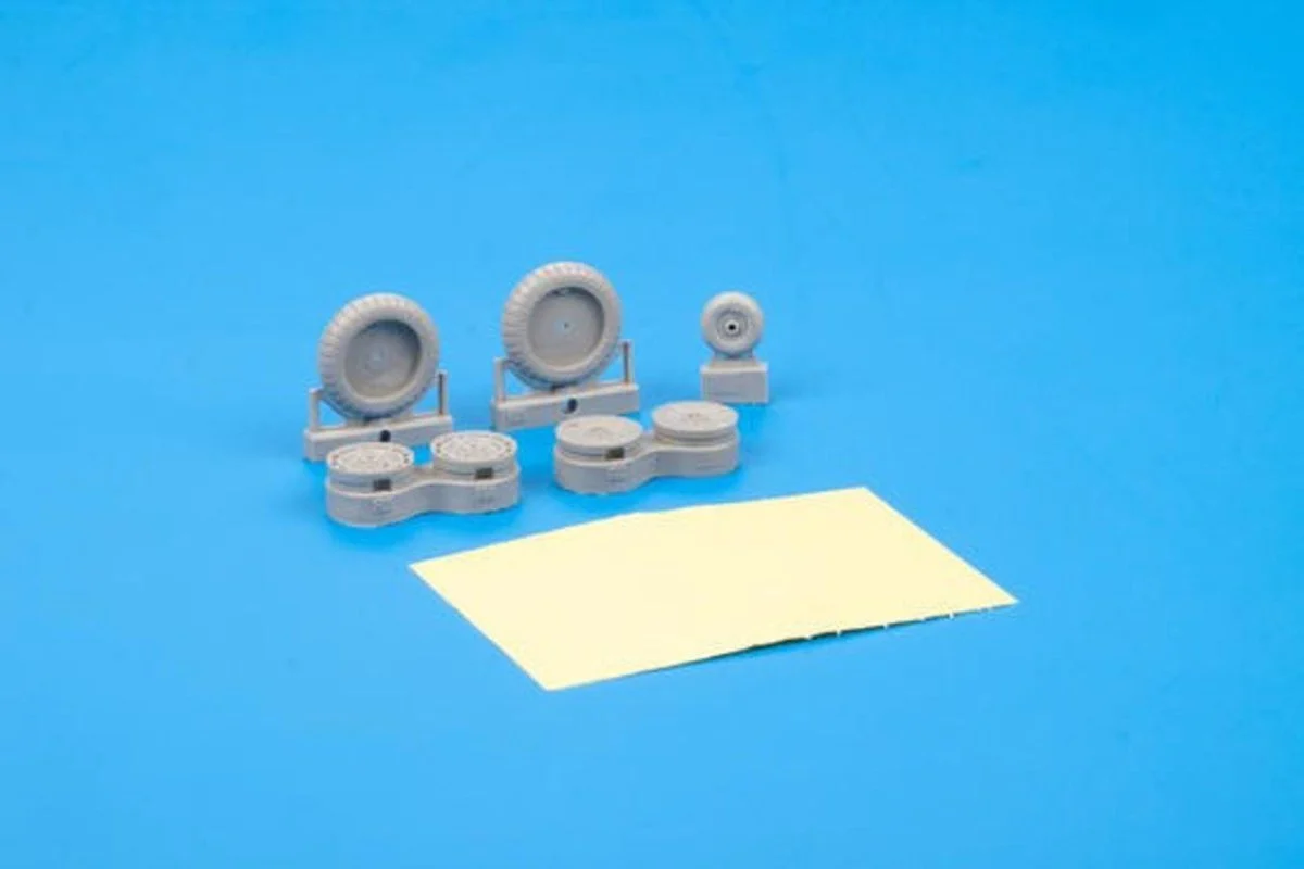 Eduard 1/32 Eduard Fw190A8 Wheels for RMG (Mask & Resin)